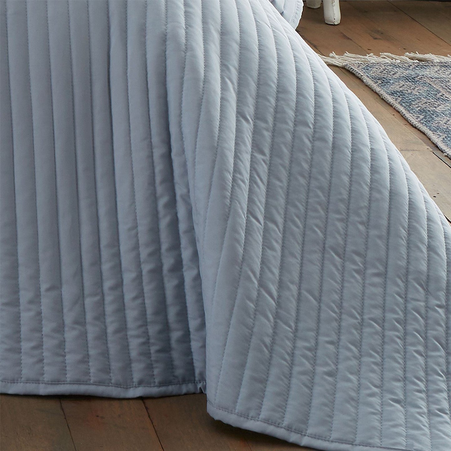 Bianca Quilted Lines Blue Bedspread - 220x230cm