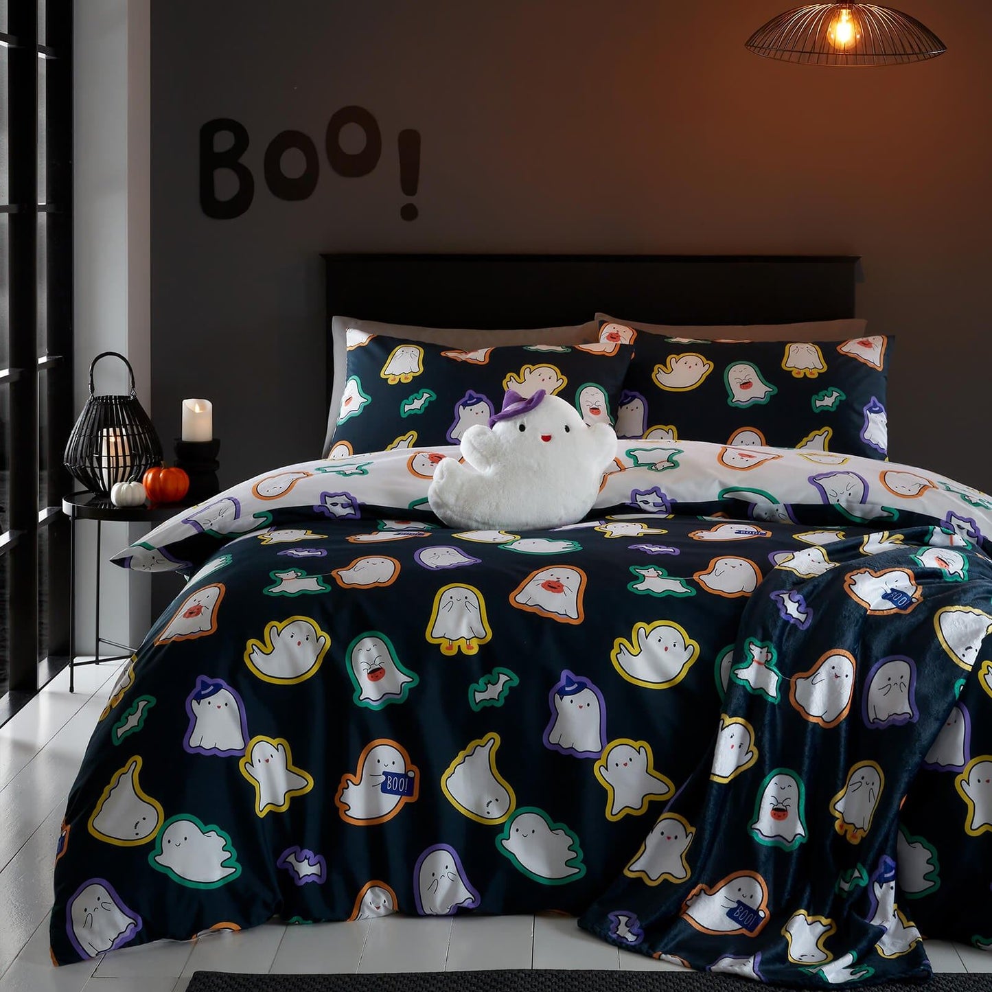 Halloween Ghosts Cosy Fleece Blanket Throw Black
