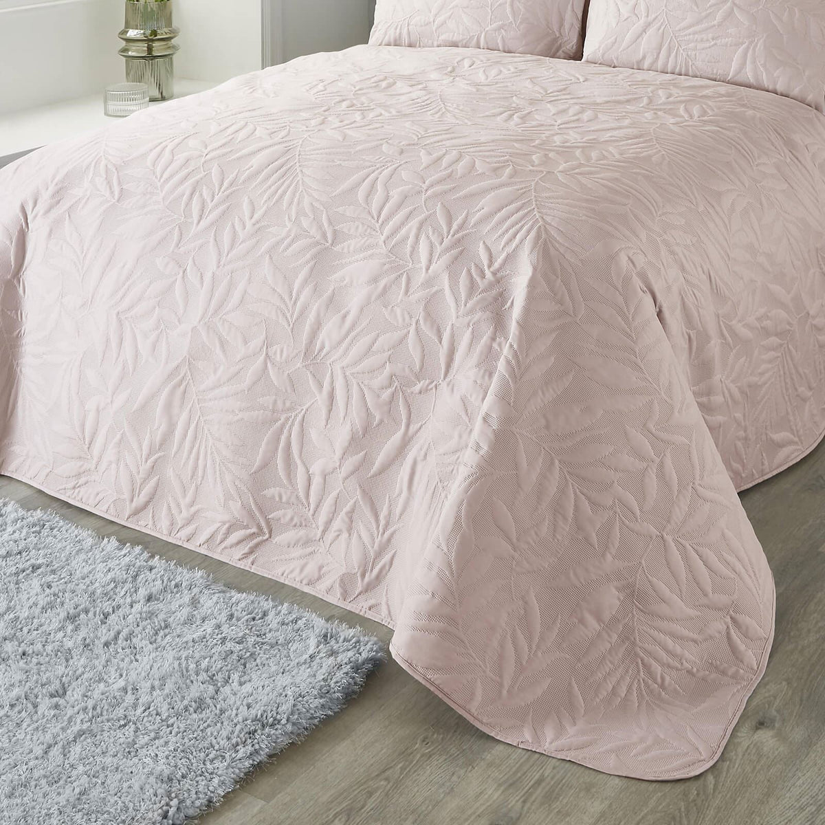 Luana Blush Bedspread