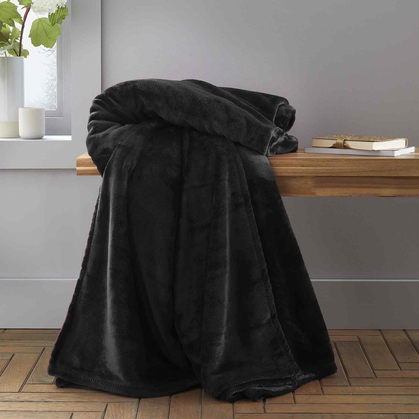 Raschel Velvet Touch Black Blanket Throw