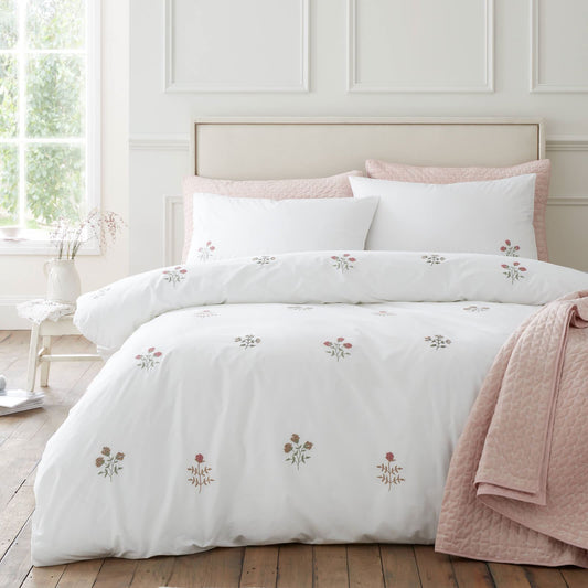 bianca-fine-linens-adeline-embroidered-cotton-bedding-duvet-cover-set-white