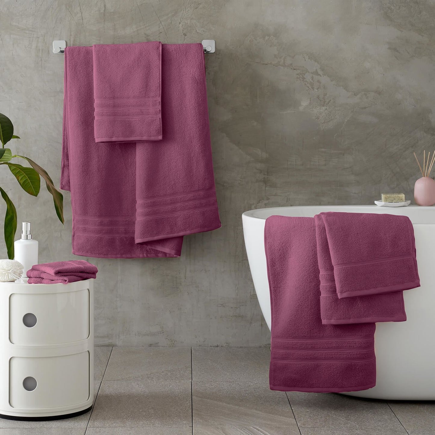 Zero Twist Raspberry Bath Towel