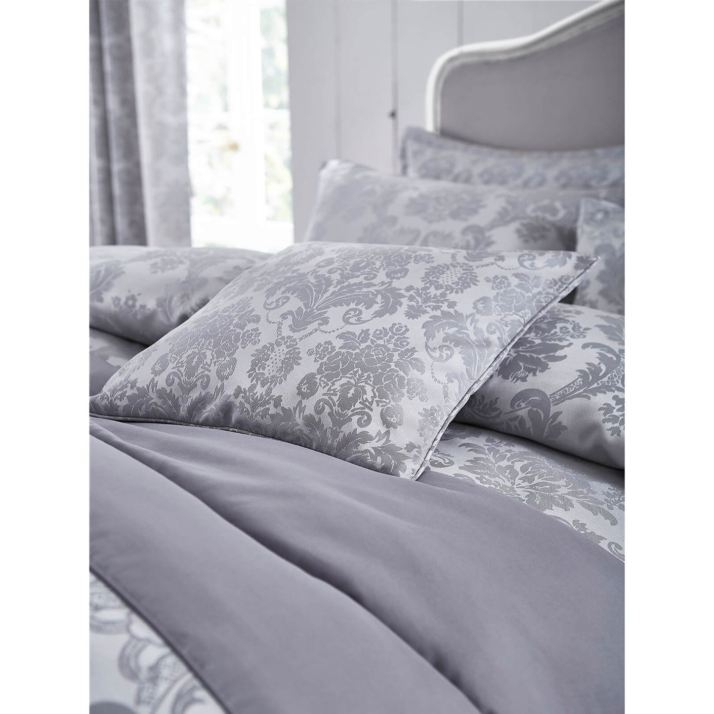 Damask Jacquard Silver Duvet Set