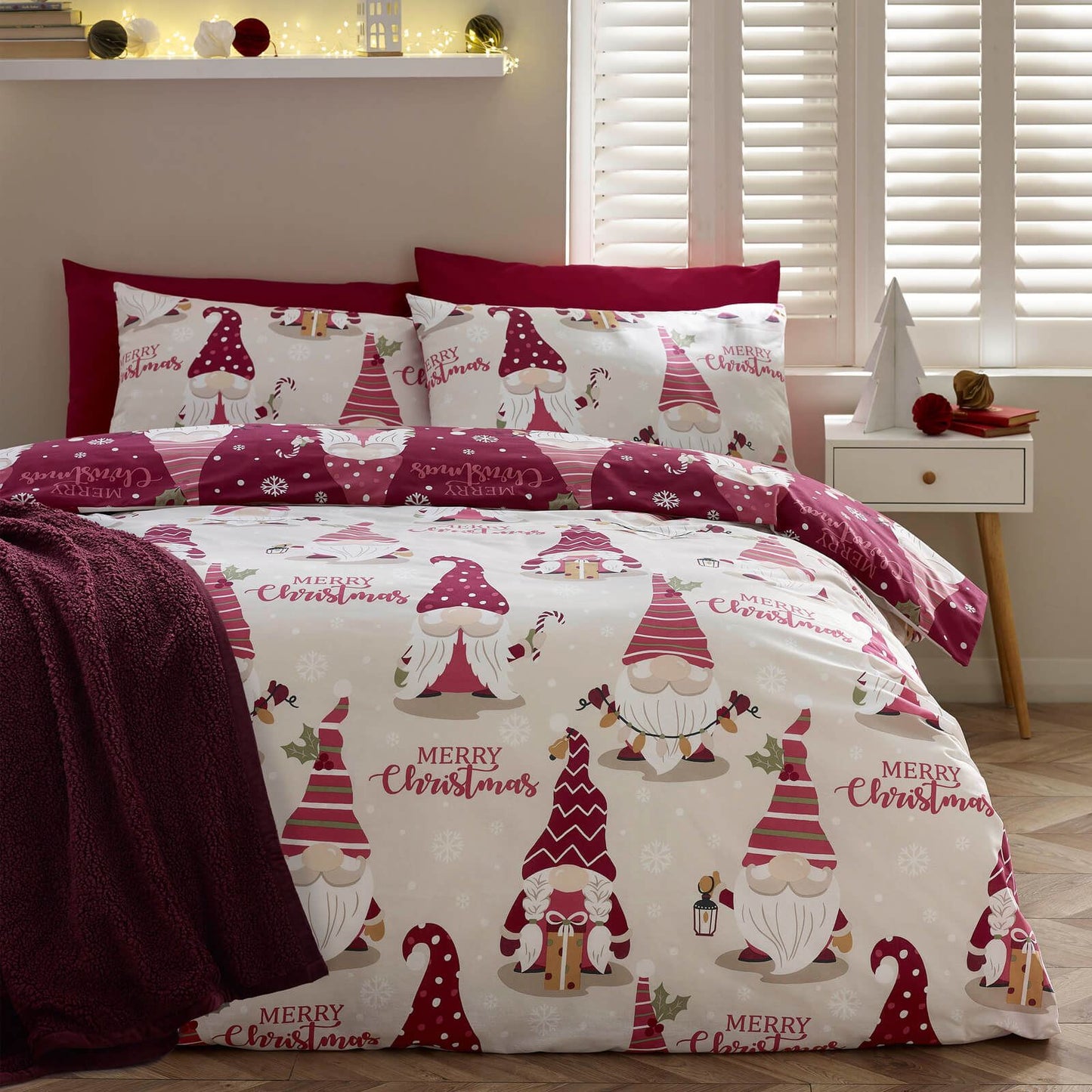 Catherine Lansfield Christmas Gonks Printed Reversible Bedding Duvet Cover Set Plum