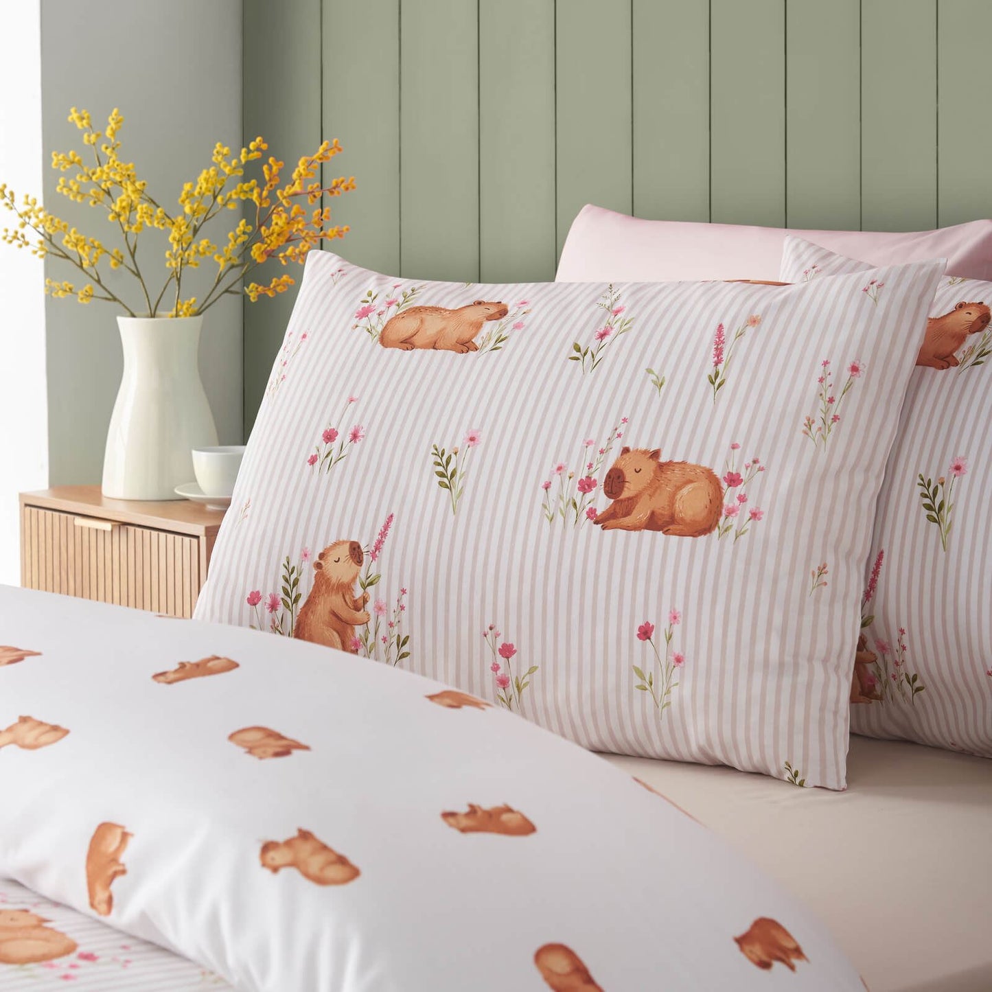 Catherine Lansfield Happy Capybara Reversible Bedding Duvet Cover Set Natural