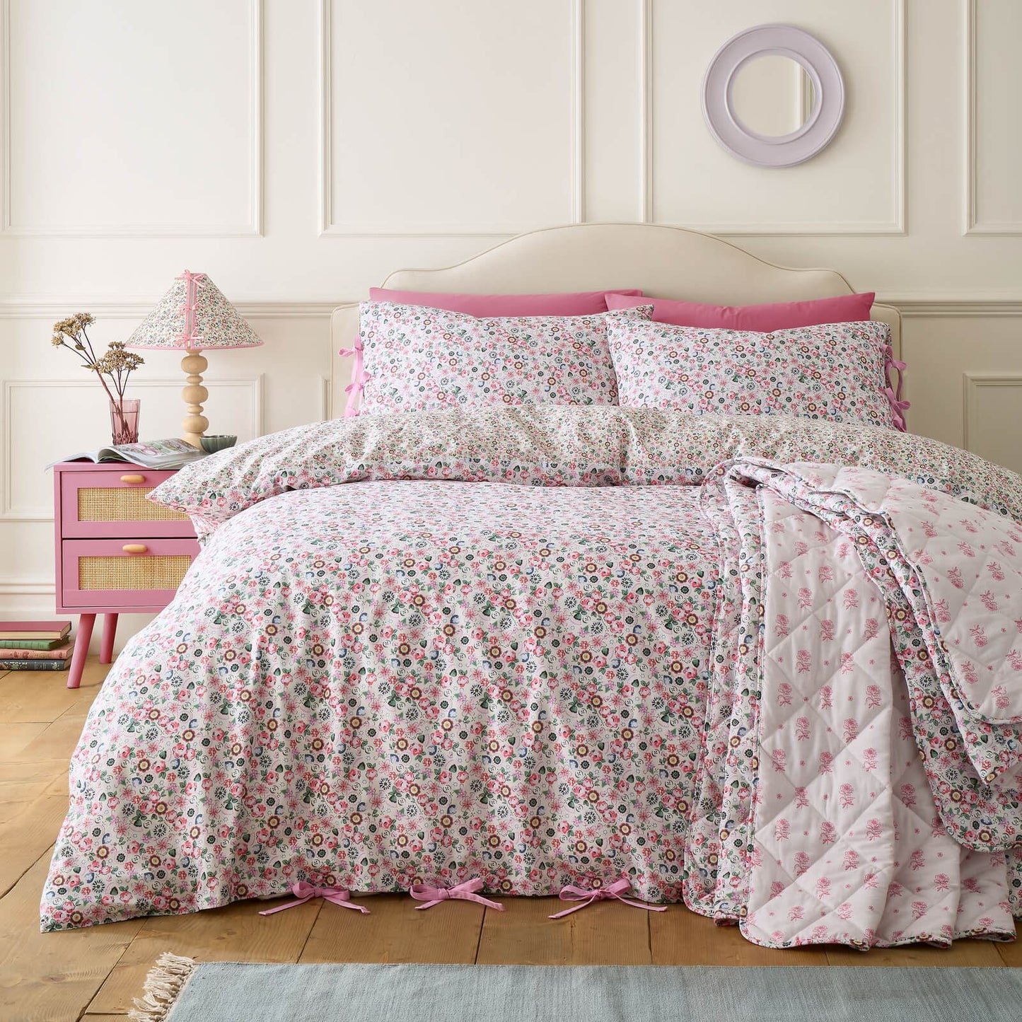 Cath Kidston Pearly Queen Ditsy Reversible Cotton Bedding Duvet Cover Set Pink