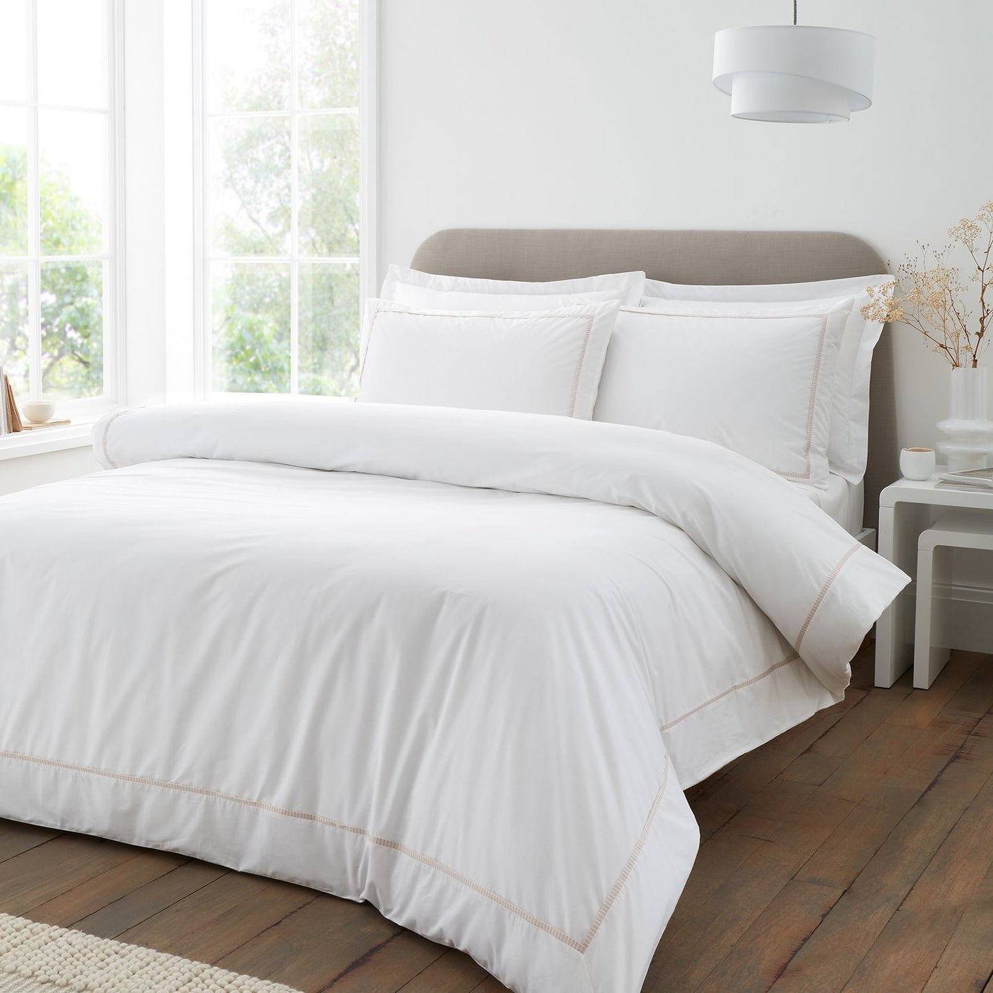 Bianca Contrast Trim White / Natural Duvet Cover Set