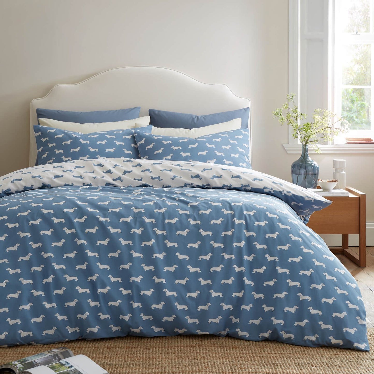 Emily Bond Peggy Dachshund Printed Cotton Bedding Duvet Cover Set Cream / Blue