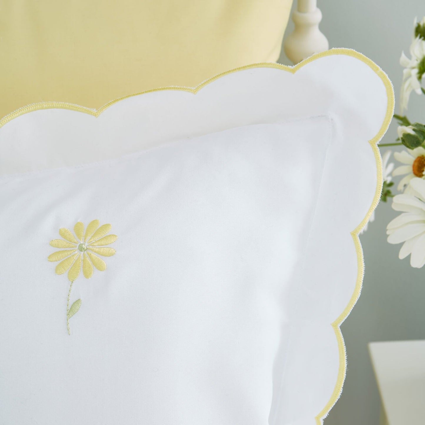 Lorna Embroidered Daisy White Yellow Duvet Cover Set