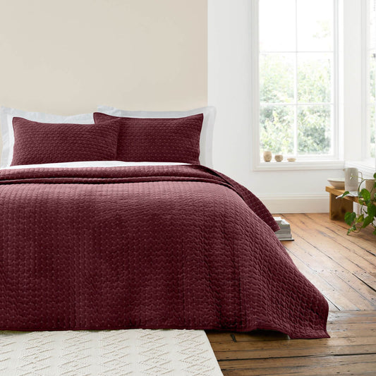 bianca-fine-linens-attica-velvet-embroidered-bedspread-burgundy