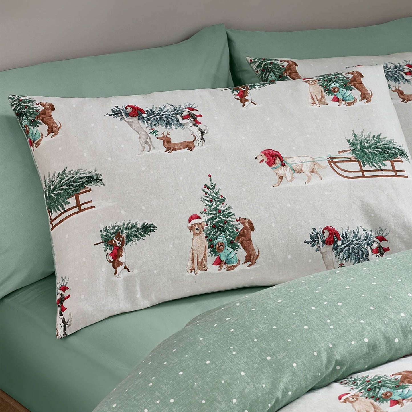 Catherine Lansfield Christmas Dogs Print Cotton Bedding Duvet Cover Set Green