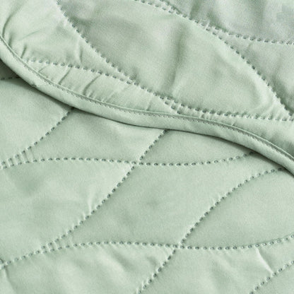 Catherine Lansfield Scallop Waves Green Bedspread - 240x260cm