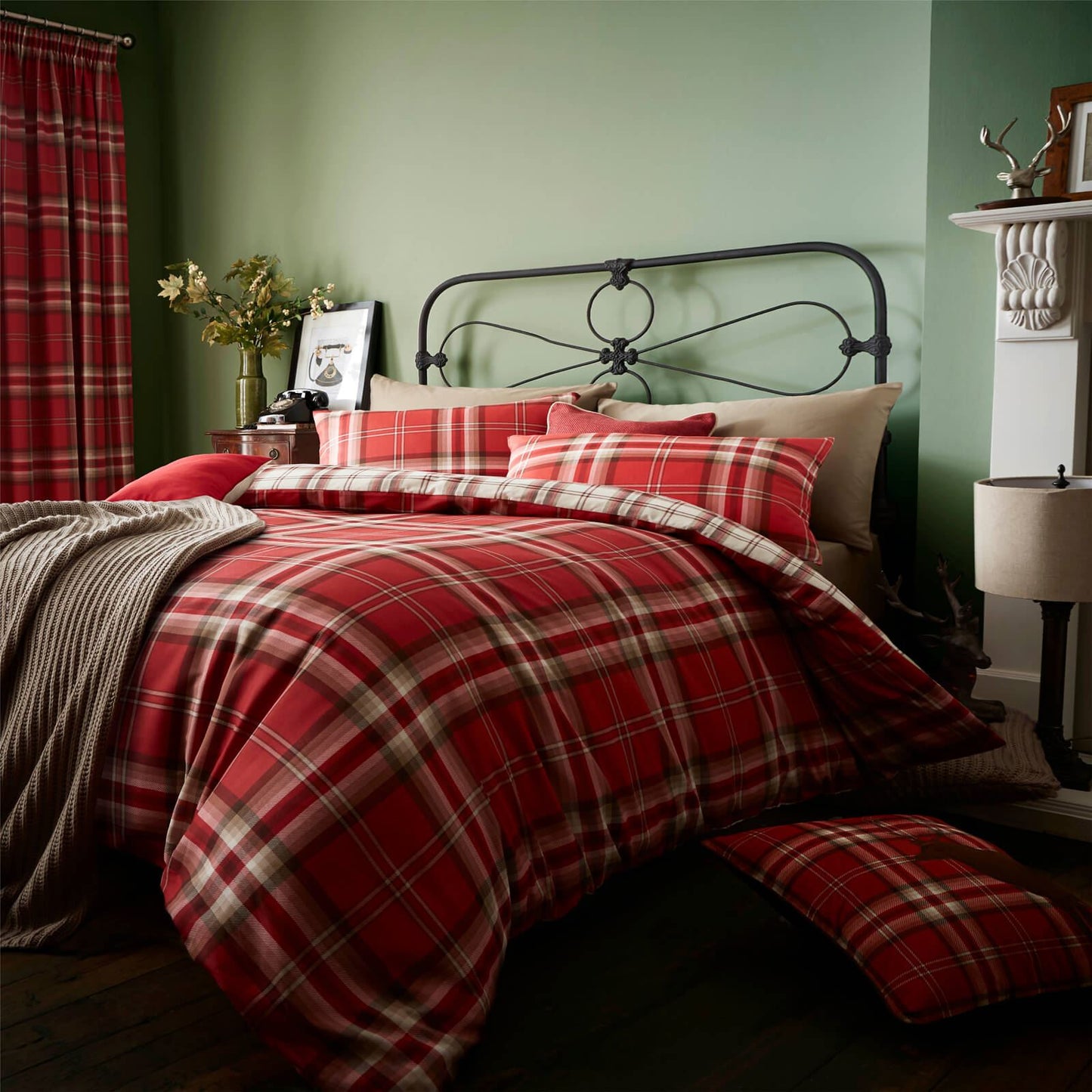 Kelso Tartan Red Duvet Set