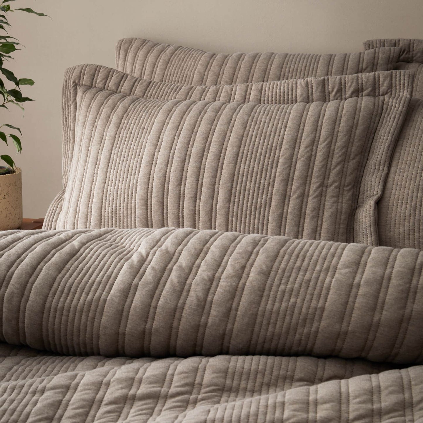 Pineapple Elephant Tamba Jersey Stripe Quilted Oxford Pillowcase Pair Mole
