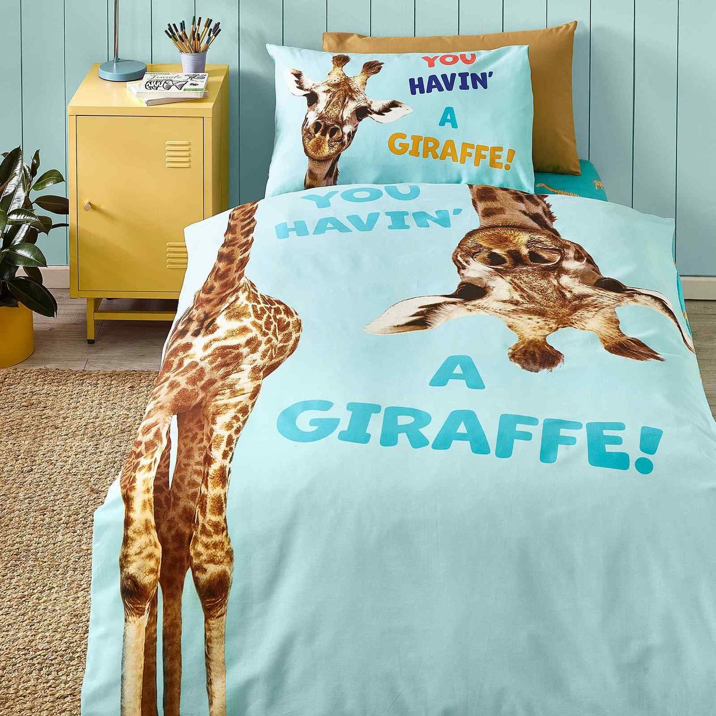 Havin A Giraffe Aqua Blue Duvet Cover Set