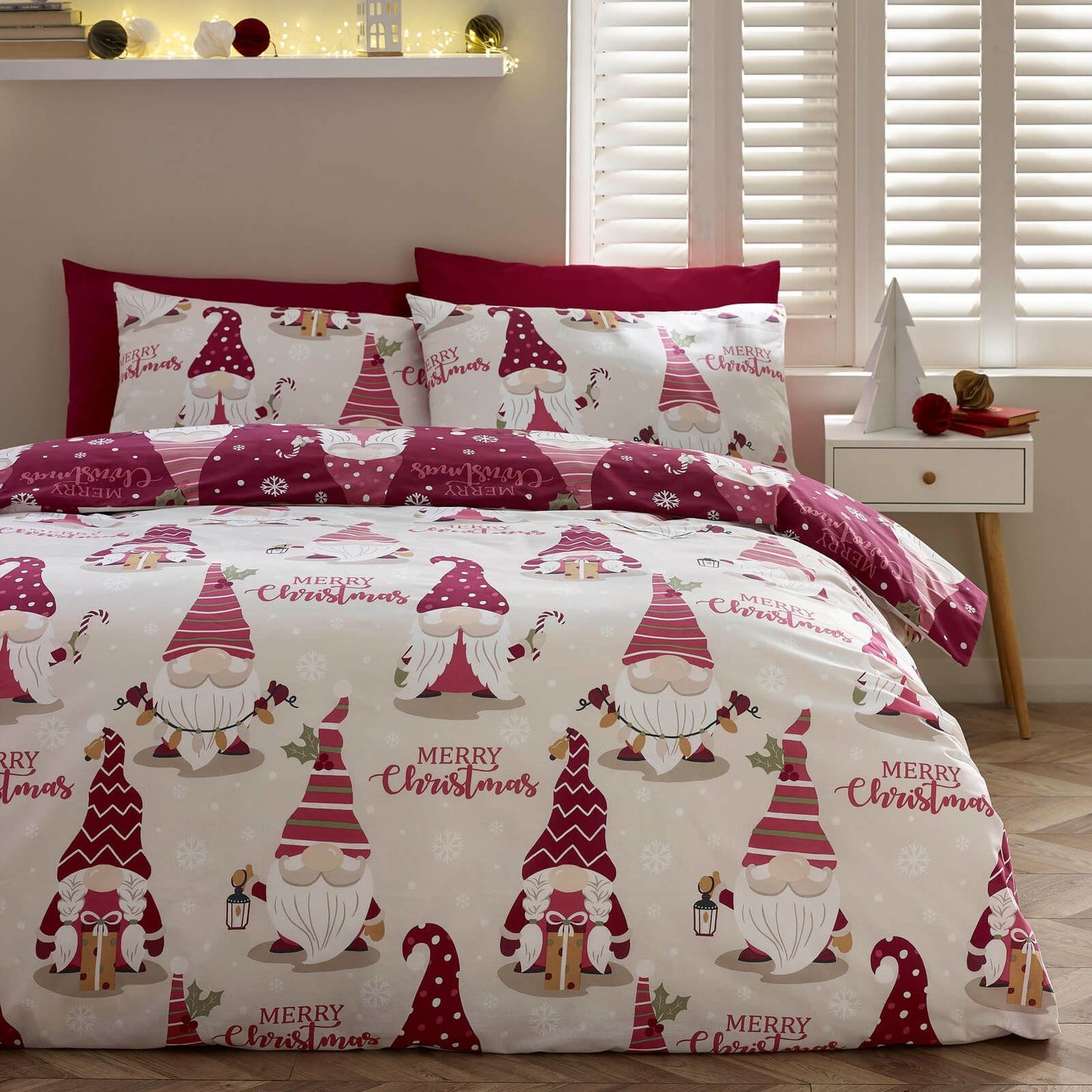 Catherine Lansfield Christmas Gonks Printed Reversible Bedding Duvet Cover Set Plum