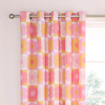 Retro Daisy 66x72 Inch Fully Reversible Eyelet Curtains Two Panels Pink