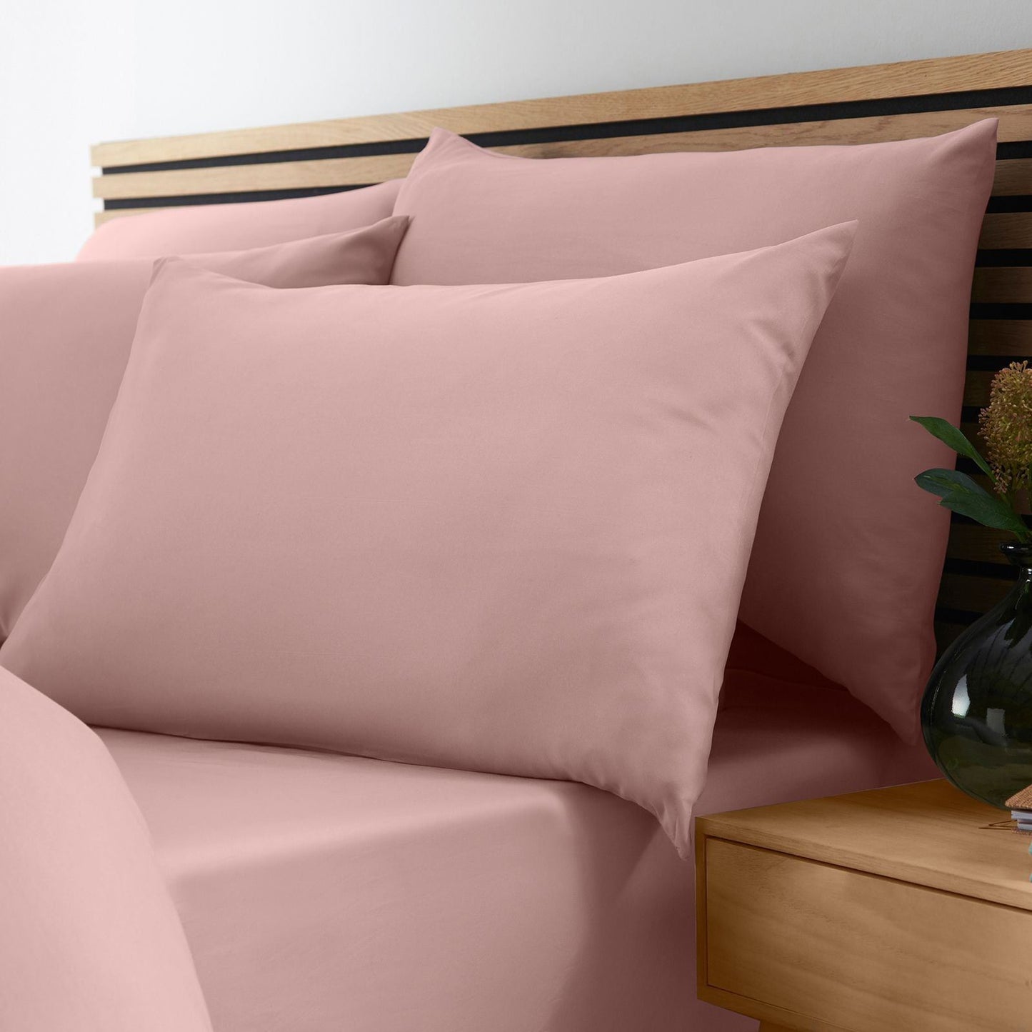 Catherine Lansfield So Soft Non Iron Blush Pink Pillow case with envelope closure - Standard