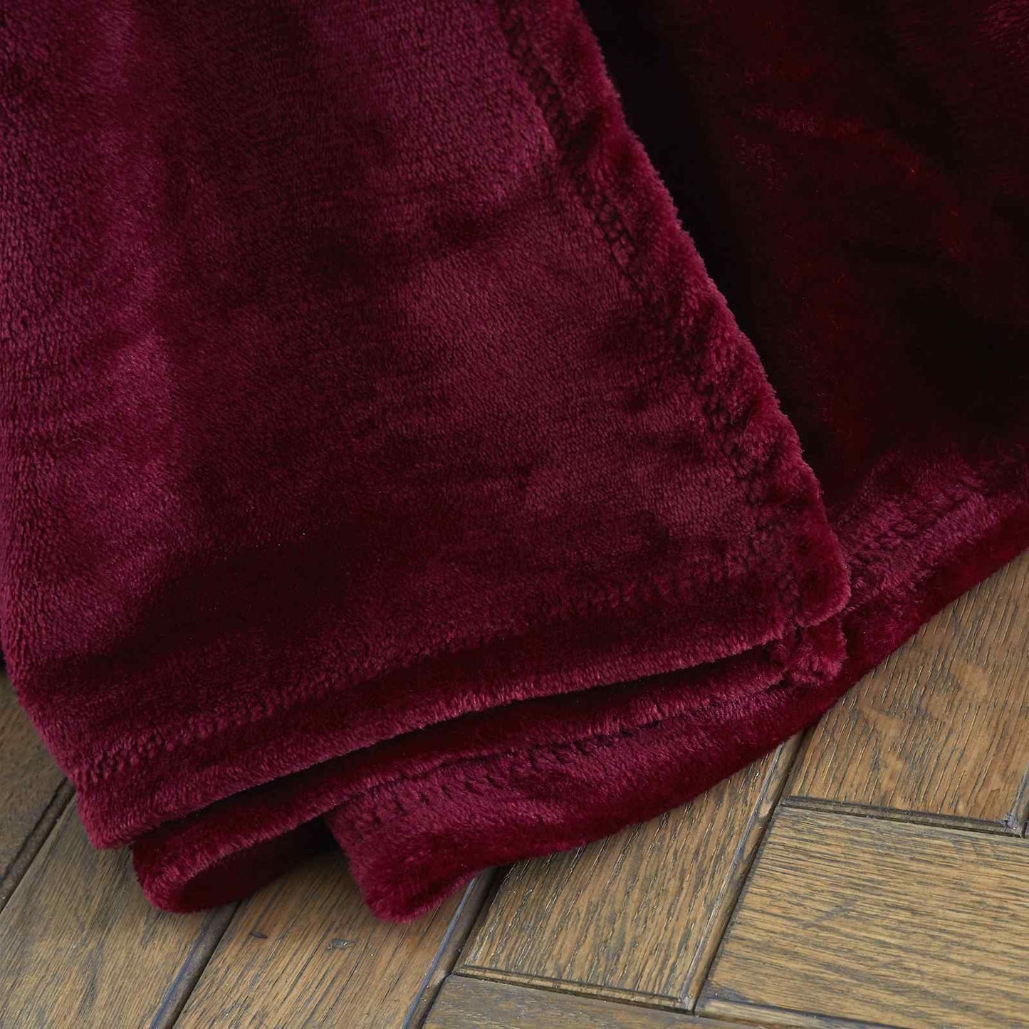 Raschel Velvet Touch Red Blanket Throw