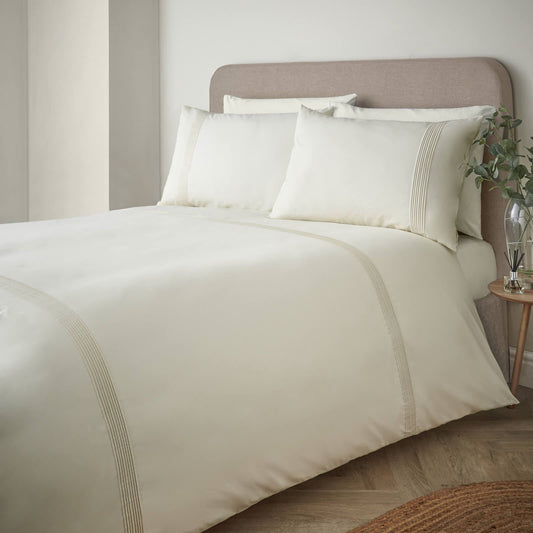 catherine-lansfield-pintuck-percale-bedding-duvet-cover-set-cream