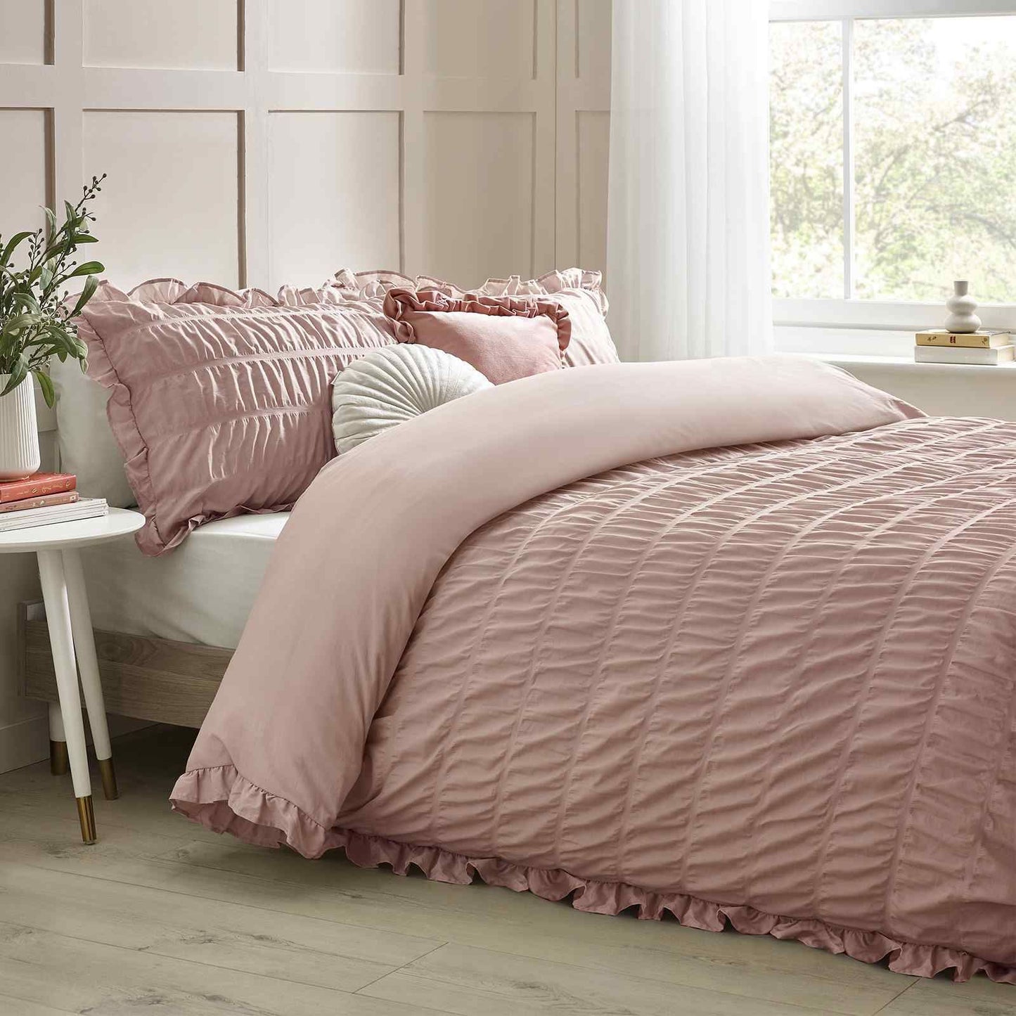 Seersucker Frill Pink Duvet Cover Set