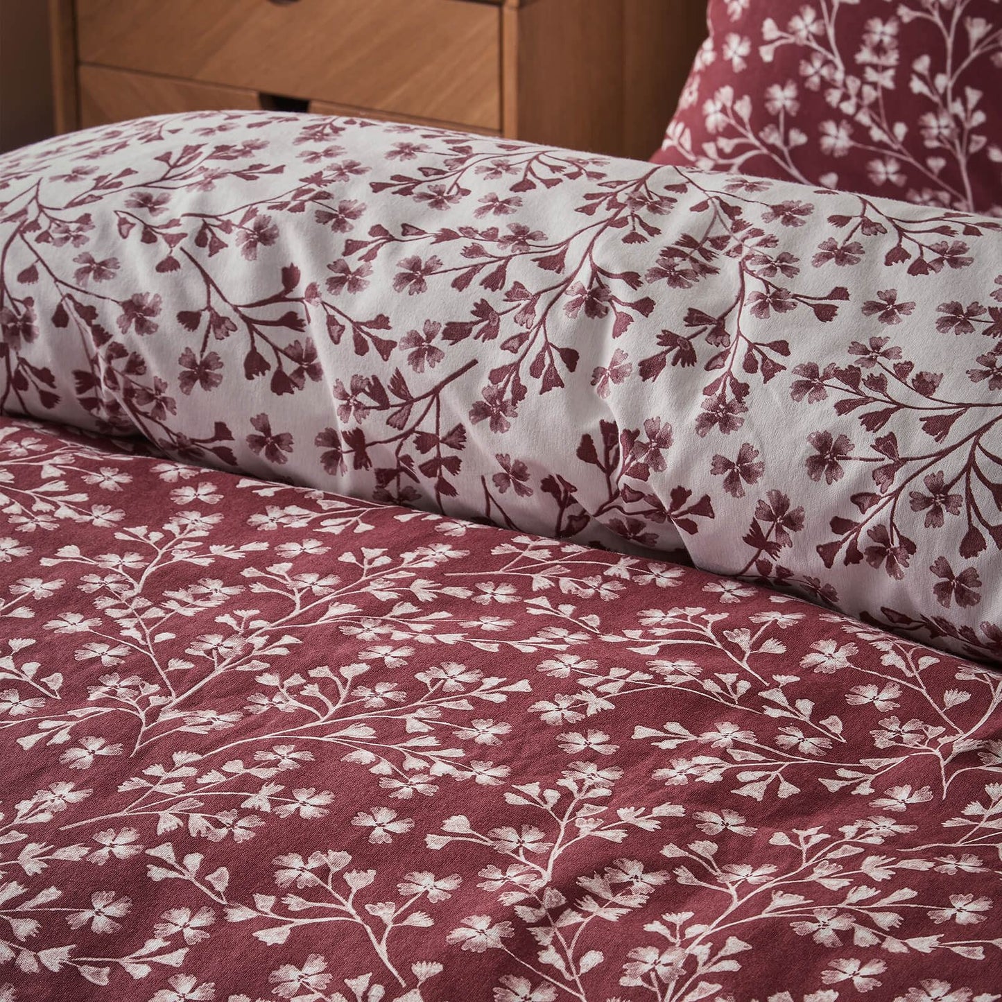 Brushed Grace Floral Leaf Red Duvet Cover Set