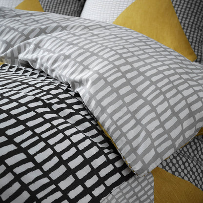 Larrson Geo Ochre Duvet Set