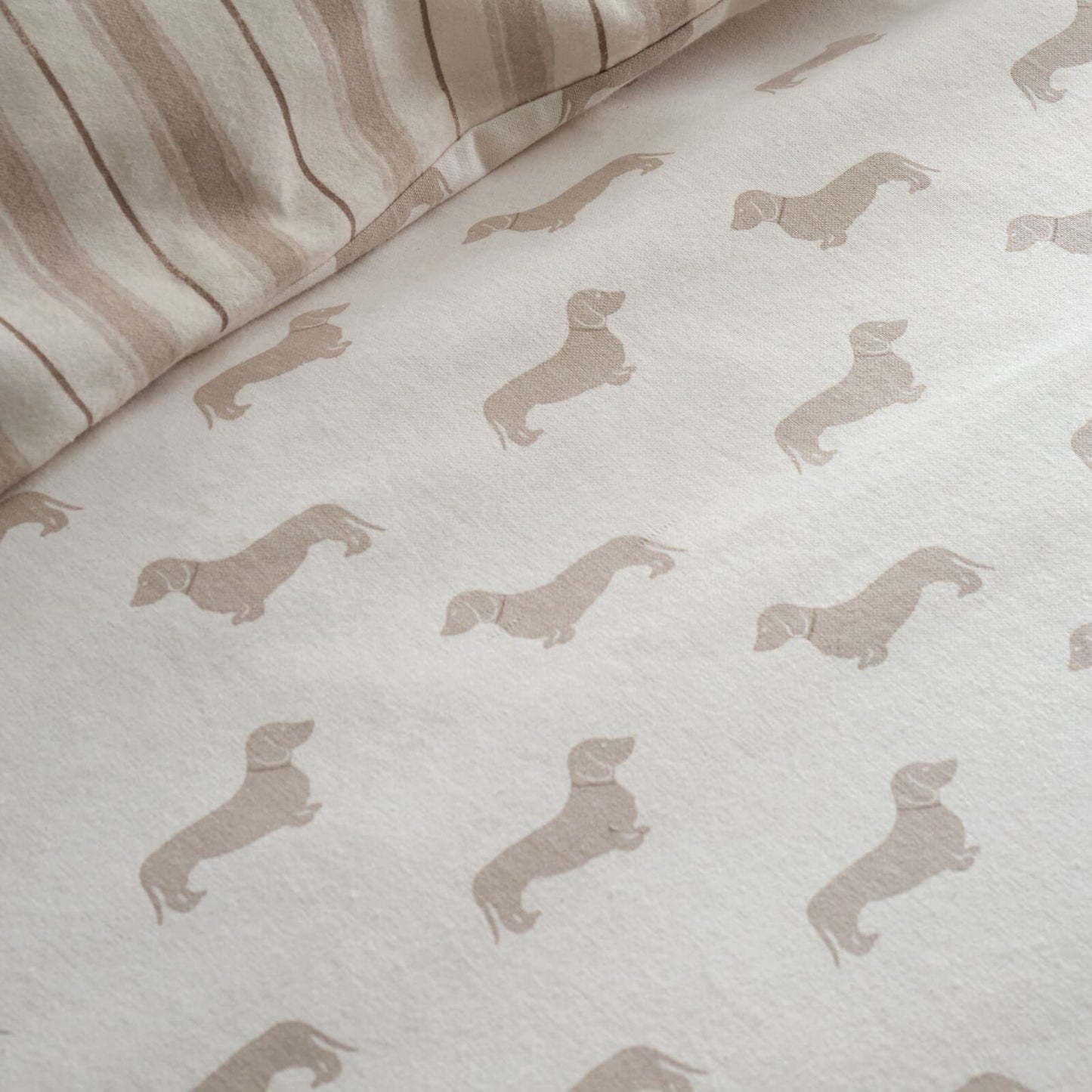 Emily Bond Peggy Dachshund Printed Reversible Cotton Bedding Duvet Cover Set Cream