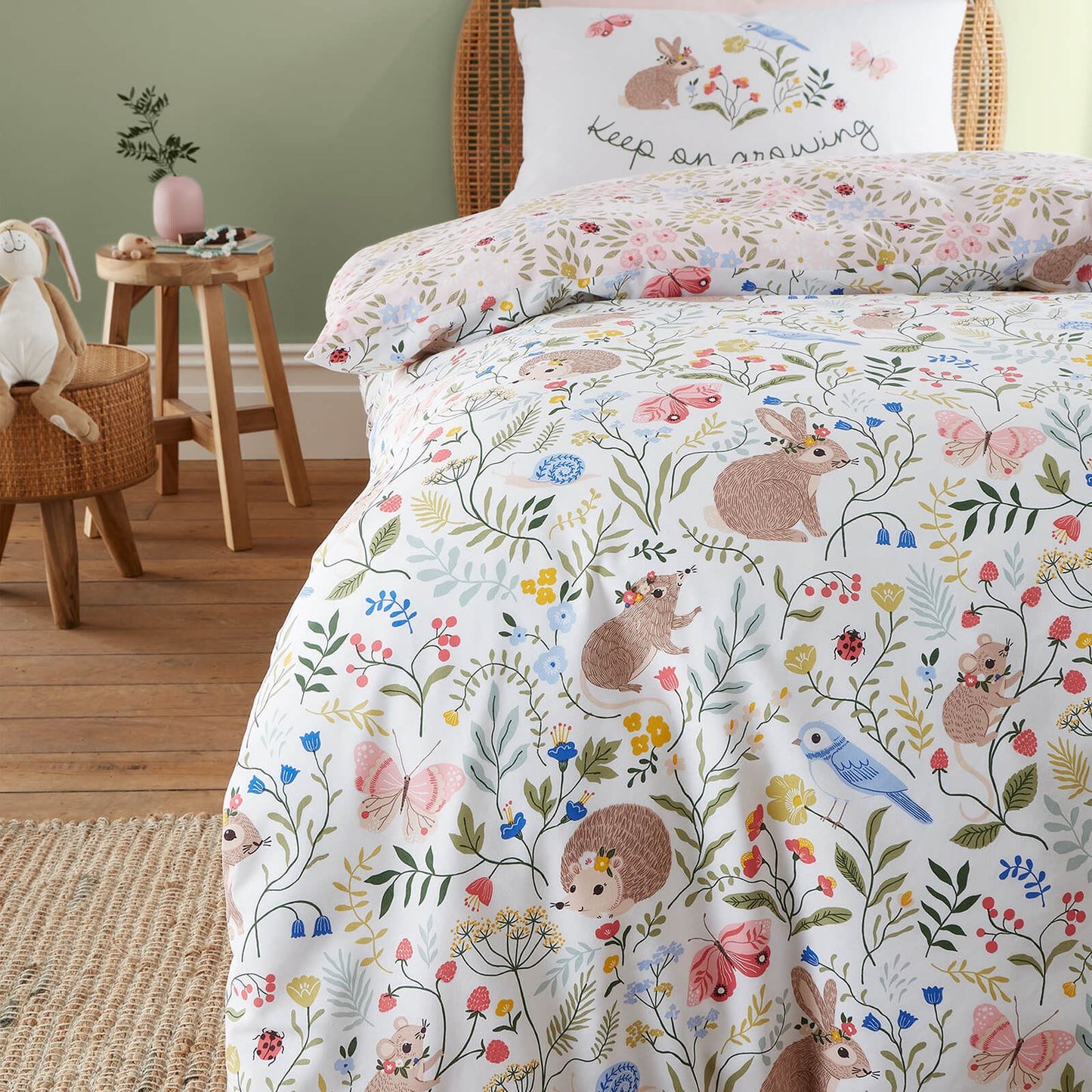 Garden Animals White Duvet Cover Set