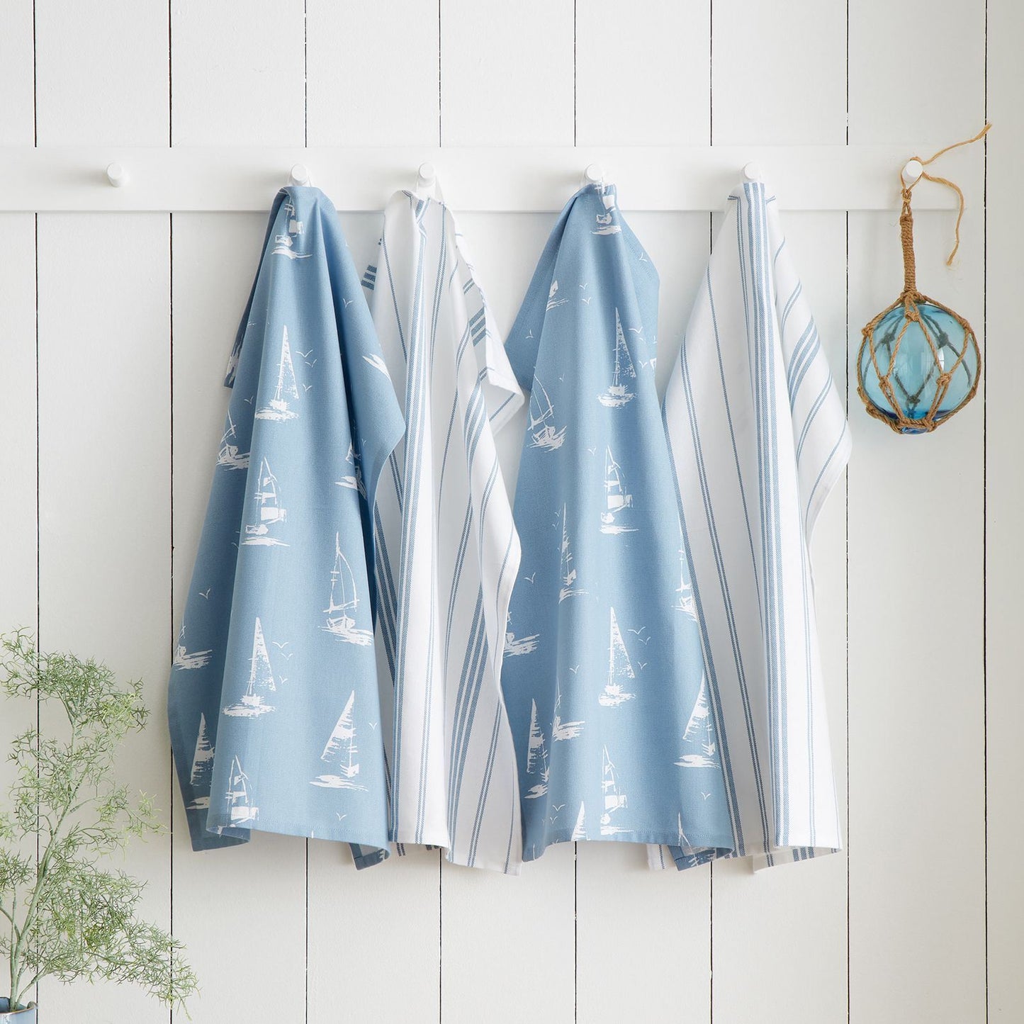 Catherine Lansfield Salcombe Boats Blue Tea Towels - 4 Pack