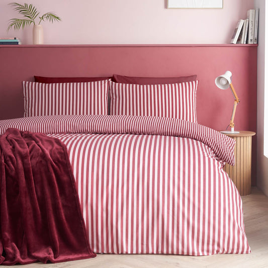 catherine-lansfield-epping-textured-reversible-bedding-duvet-cover-set-burgundy