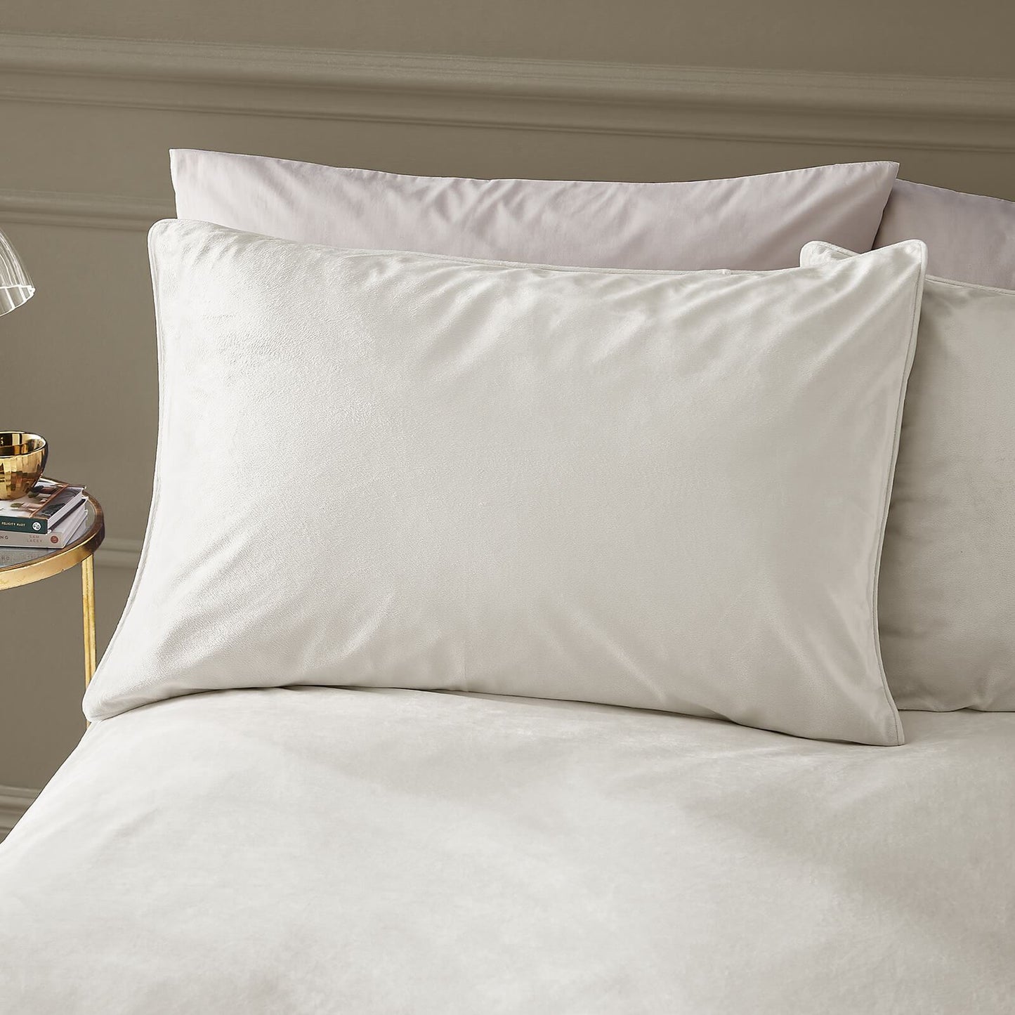 Kingsley Matt Velvet Cream Duvet Cover Set