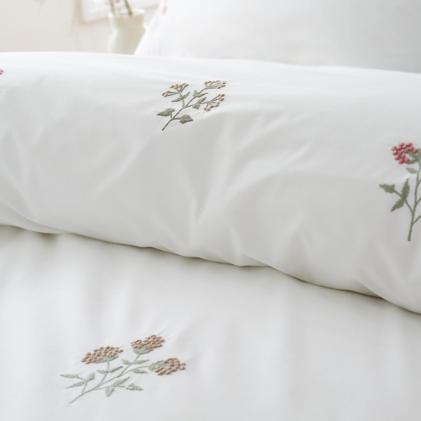 Bianca Fine Linens Adeline Embroidered Cotton Bedding Duvet Cover Set White