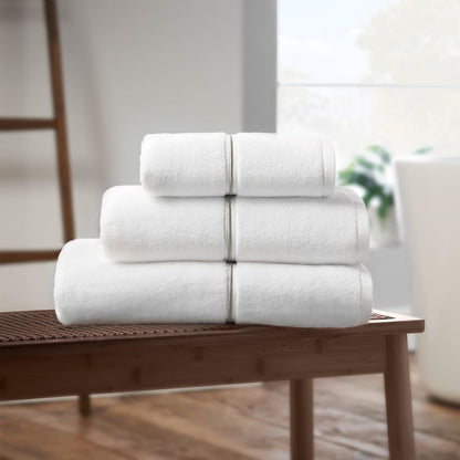 Zero Twist Satin Stitch White Bath Towel - 70x120 cm