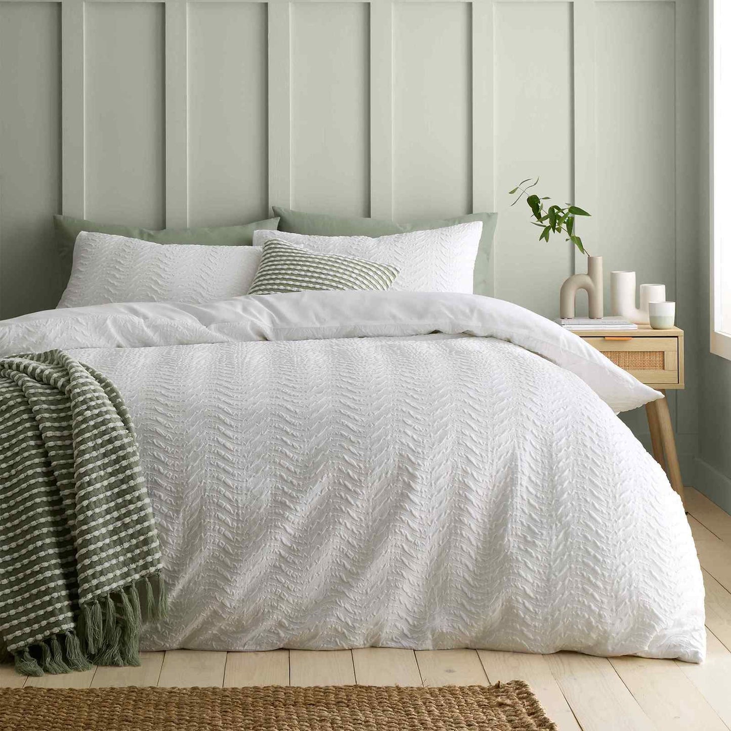 Heatset Wave White Duvet Cover Set