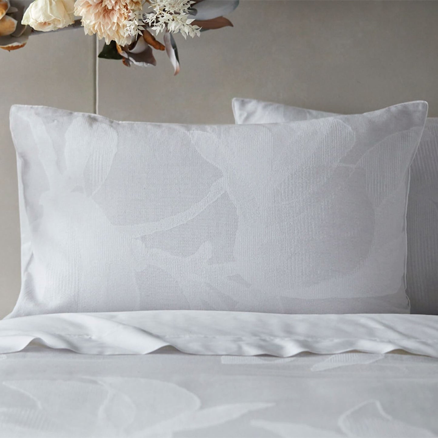 Illume Dove Duvet Set