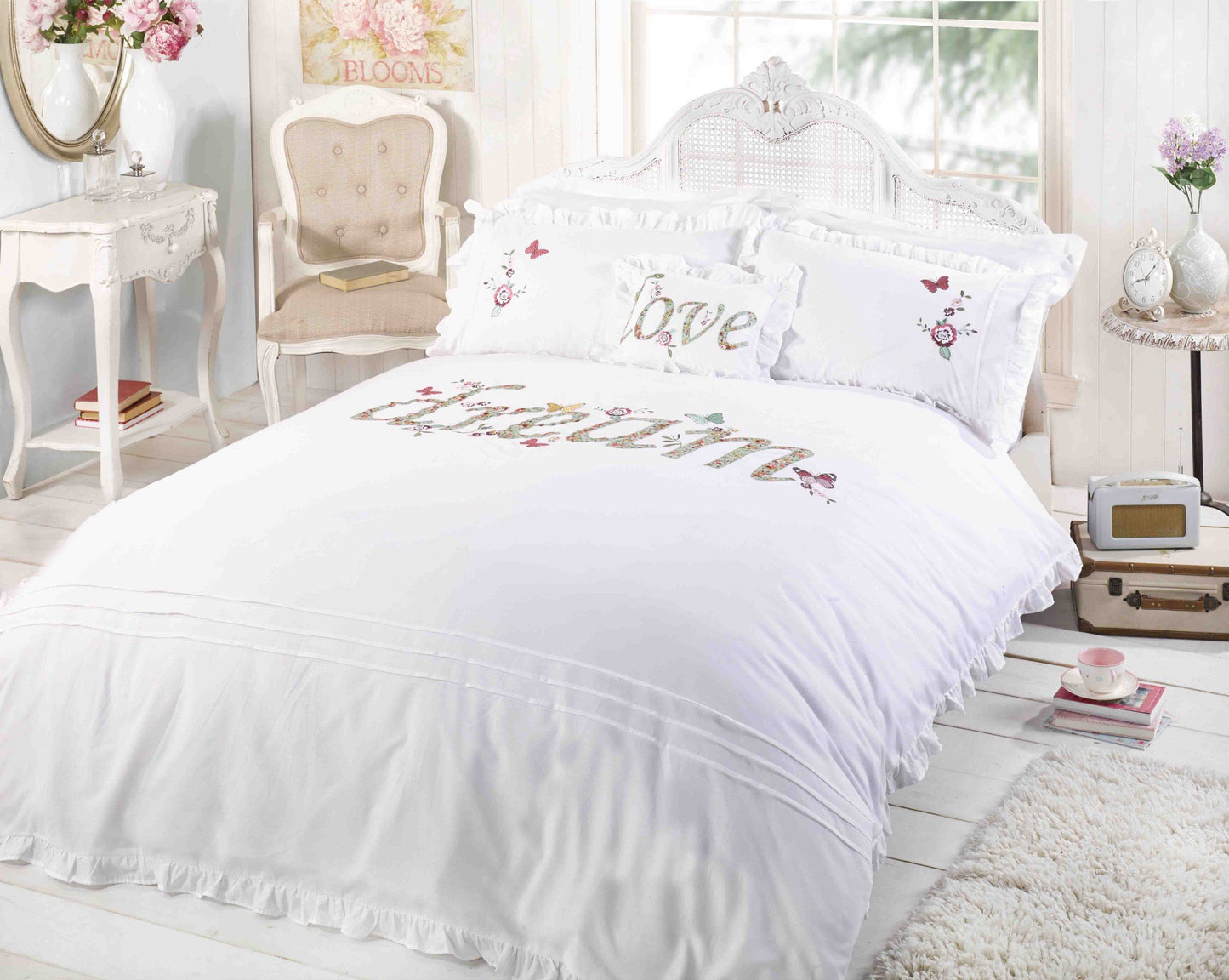 Dream White Duvet Set