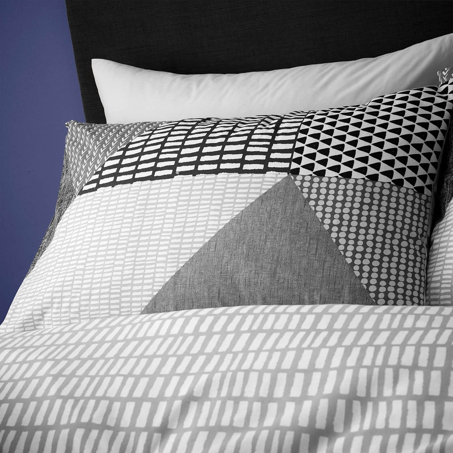 Larsson Geo Grey Duvet Set