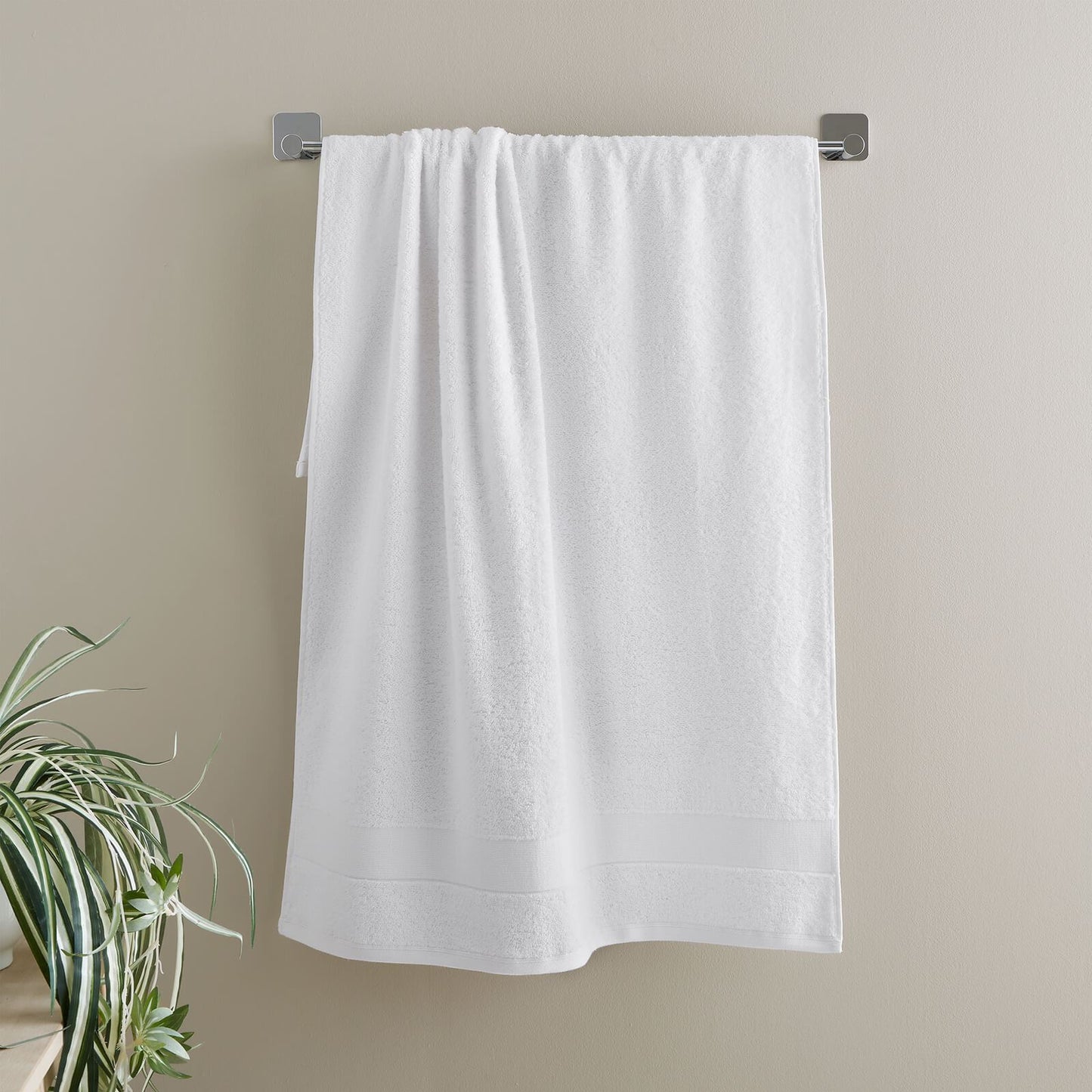 Anti Bacterial 500gsm White Bath Towel