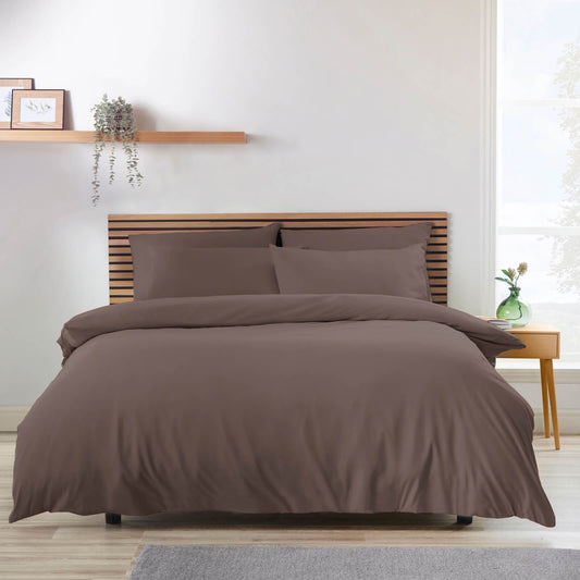 catherine-lansfield-non-iron-bedding-duvet-cover-set-chocolate