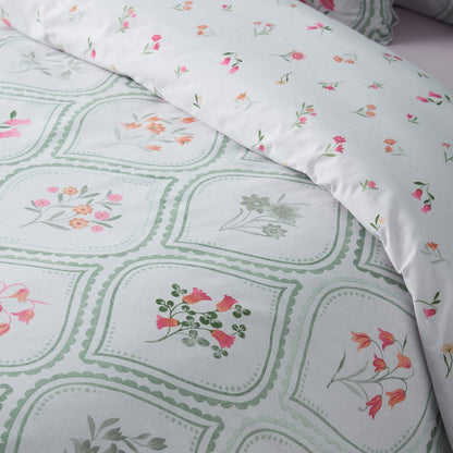 Catherine Lansfield Cameo Floral Soft Green Duvet Cover Set
