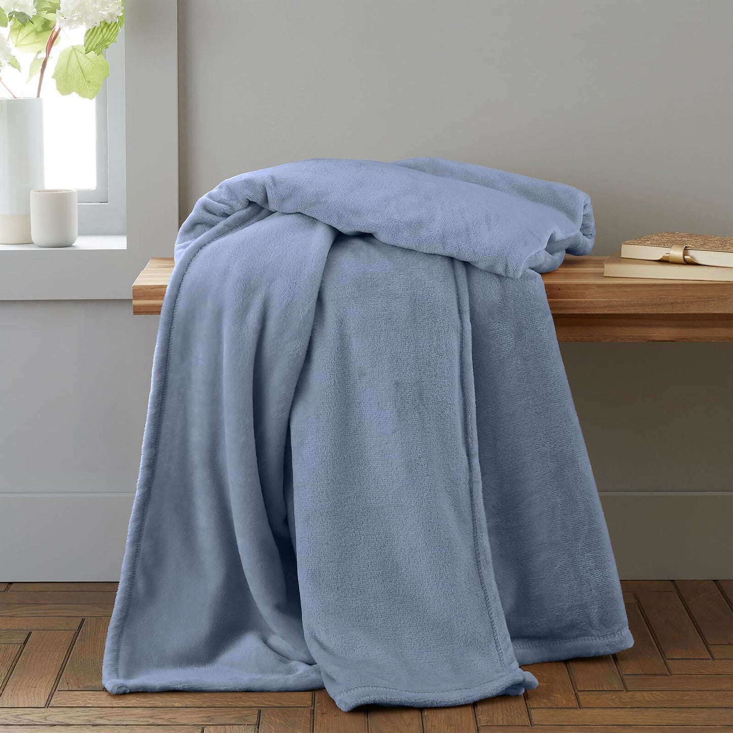 Raschel Velvet Touch Lansfield Blue Blanket Throw