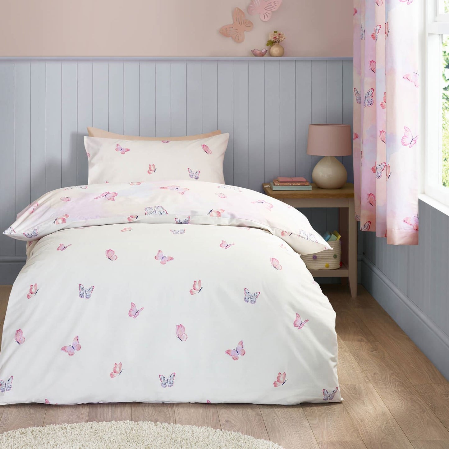 Catherine Lansfield Ombre Butterflies Reversible Bedding Duvet Cover Set Pink