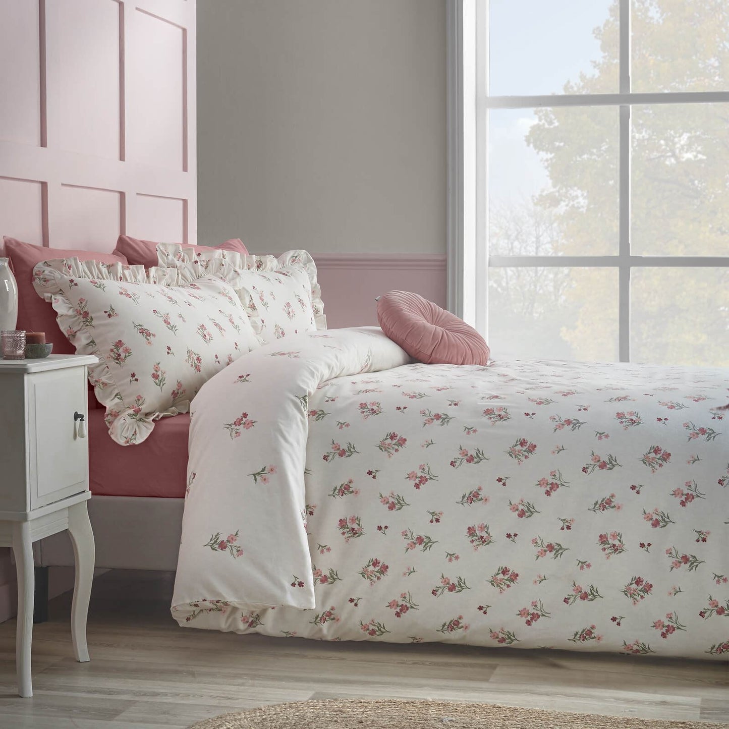 Catherine Lansfield Ditsy Floral Reversible Cotton Bedding Duvet Cover Set Pink