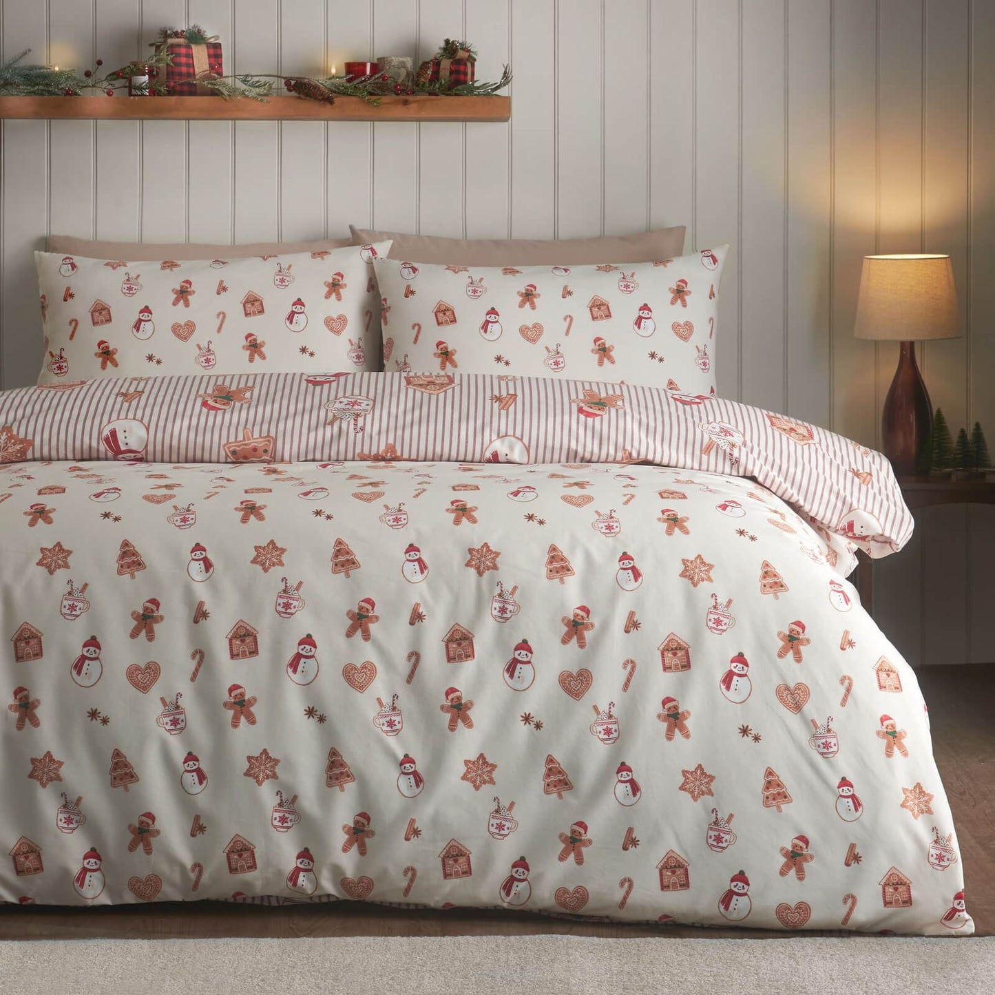 Catherine Lansfield Christmas Gingerbread Striped Reversible Bedding Duvet Cover Set Natural