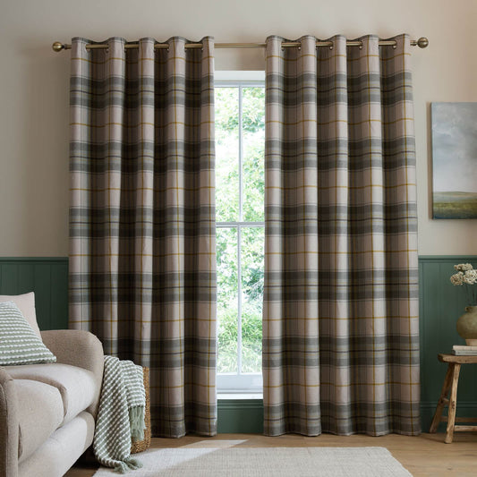 catherine-lansfield-brushed-woven-glencoe-check-thermal-eyelet-door-panel-green