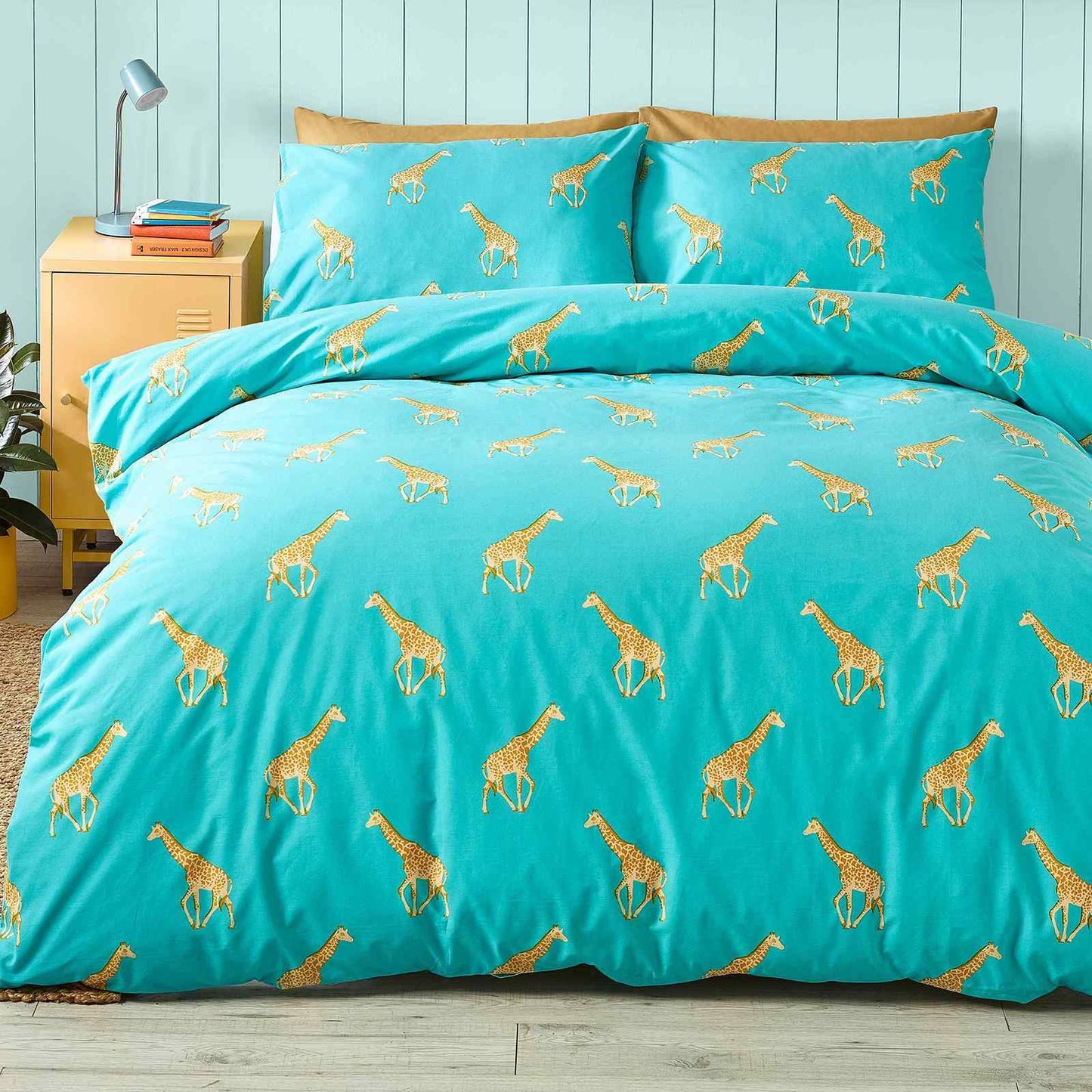 Havin A Giraffe Aqua Blue Duvet Cover Set