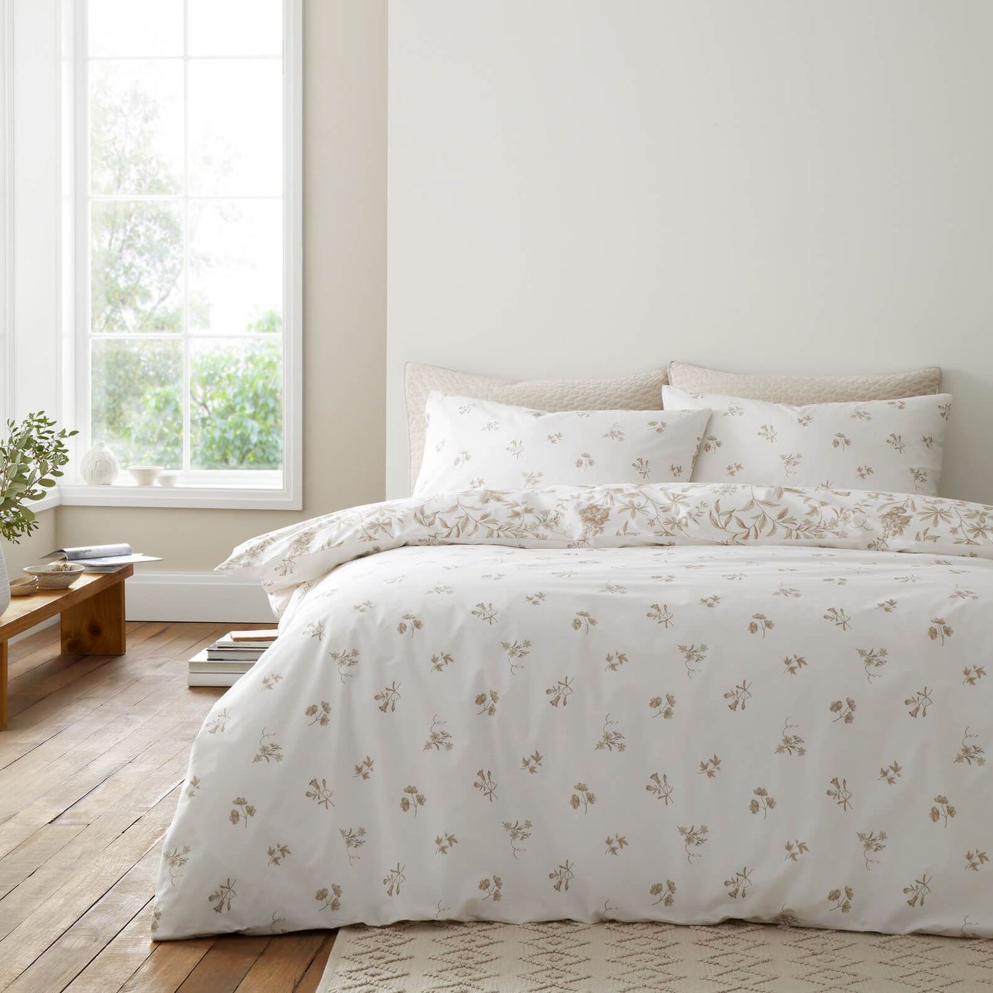 Bianca Fine Linens Thea Floral Printed Reversible Cotton Bedding Duvet Cover Set Natural