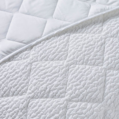 Catherine Lansfield Crinkle Seersucker Texture Bedspread White - 220x220cm