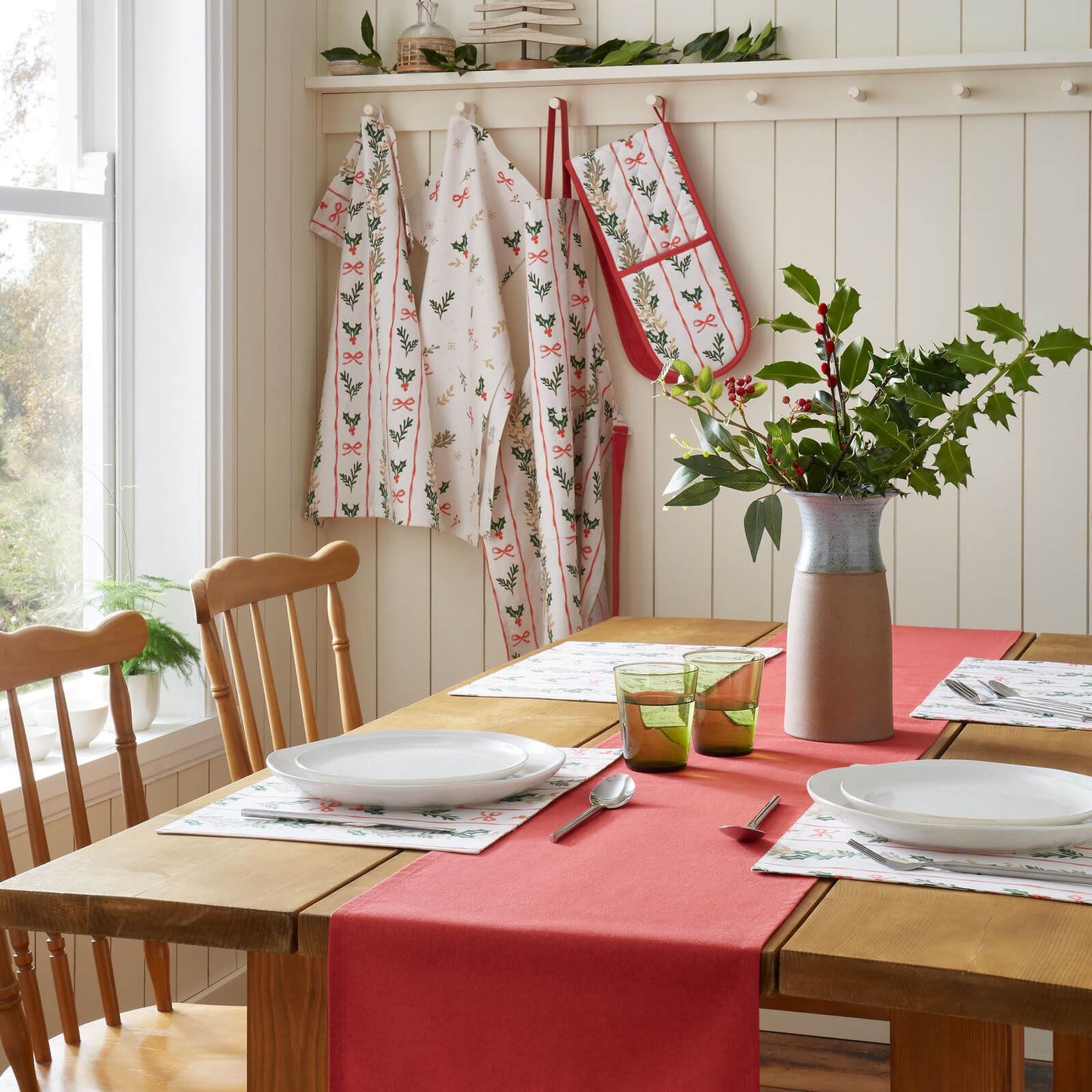 Catherine Lansfield Christmas Holly Stripe Cotton Dining Placemat 4 Pack Cream / Red - 30x46cm